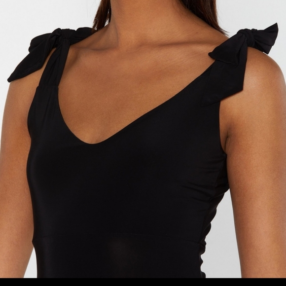 It's Tie To Go ruffle mini dress - Picture 3 of 6